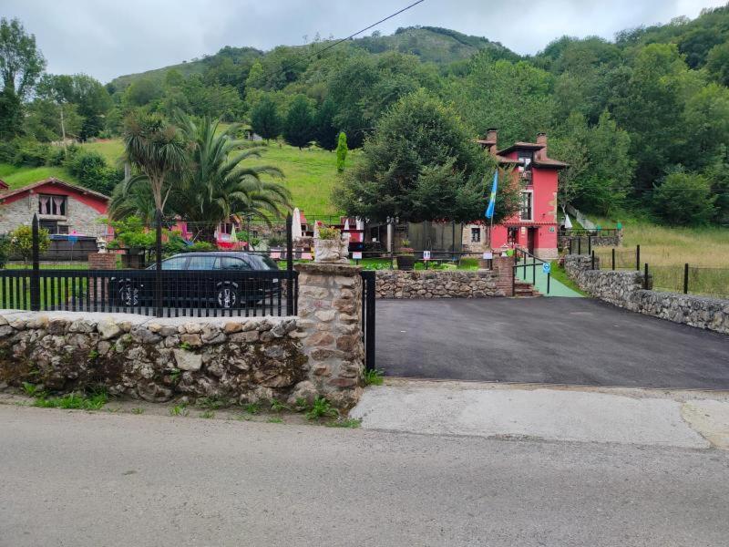 Apartamentos El Rincon Encantado Llano-Con エクステリア 写真